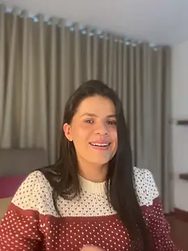 Snapshot of Alice_Biel chatting on June 2, 1:02 pm Alice Biel online show from June 2, 1:02 pm