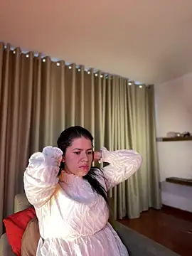 Alice Biel online show from July 23, 3:21 pm
