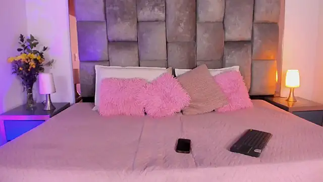 Snapshot of Sofi_Vasquez chatting on February 13, 11:12 pm Sofi Vasquez online show from February 13, 11:12 pm