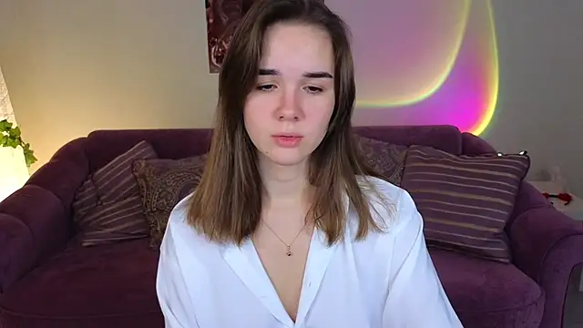 Snapshot of LindaRobertz chatting on December 13, 11:28 pm LindaRobertz online show from December 13, 11:28 pm