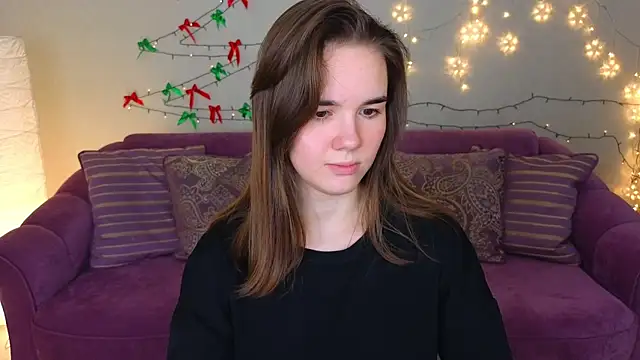 Snapshot of LindaRobertz chatting on January 12, 2:14 am LindaRobertz online show from January 12, 2:14 am