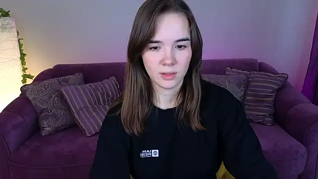 Snapshot of LindaRobertz chatting on January 21, 8:52 am LindaRobertz online show from January 21, 8:52 am