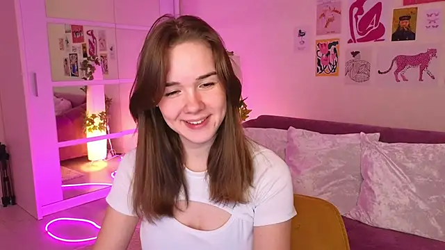 Snapshot of LindaRobertz chatting on February 26, 7:16 pm LindaRobertz online show from February 26, 7:16 pm