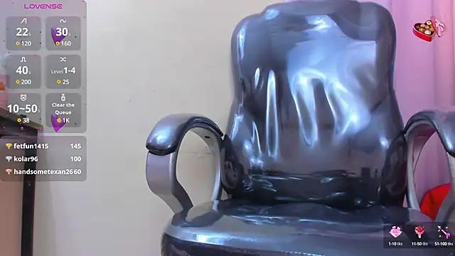 Snapshot of Hot_beauty__ chatting on February 9, 12:41 pm Hot beauty online show from February 9, 12:41 pm