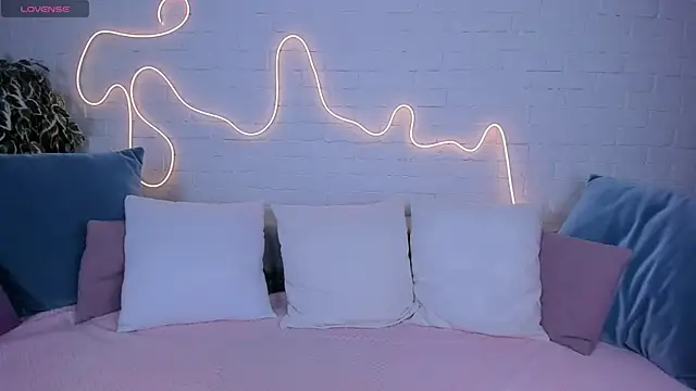 rossy babe  online show from January 24, 12:42 am