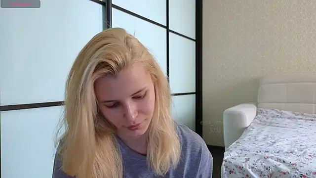 Snapshot of elsa_limerence chatting on March 3, 8:05 am elsa limerence online show from March 3, 8:05 am