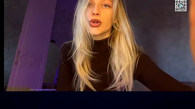 Evvie Summn1 online show from September 30, 4:28 am