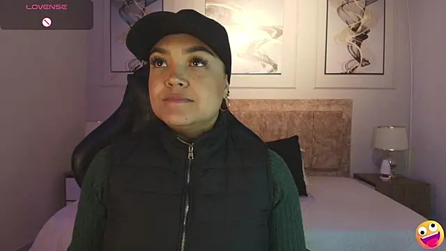 Snapshot of lyn_adamns chatting on January 3, 8:22 pm lyn adamns online show from January 3, 8:22 pm