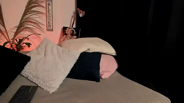 Serenity Day online show from September 29, 2:16 am