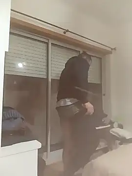 jonyfree1978 online show from December 20, 11:05 pm