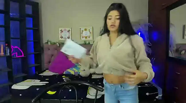 Snapshot of Lia_Keen chatting on January 20, 8:18 pm Lia Keen online show from January 20, 8:18 pm