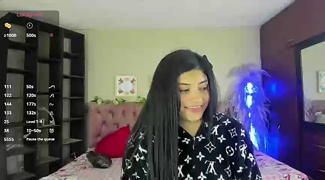 Snapshot of Lia_Keen chatting on February 5, 7:42 pm Lia Keen online show from February 5, 7:42 pm