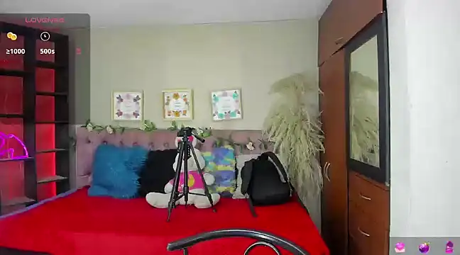 Snapshot of Lia_Keen chatting on March 10, 8:12 pm Lia Keen online show from March 10, 8:12 pm