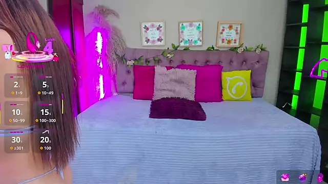 Snapshot of Lia_Keen chatting on November 25, 8:42 pm Lia Keen online show from November 25, 8:42 pm