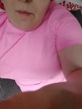 Snapshot of Tamara1955 chatting on February 19, 10:34 am Tamara1955 online show from February 19, 10:34 am