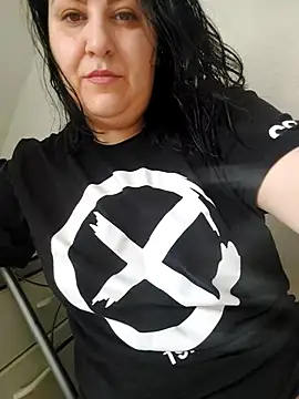 Snapshot of Tamara1955 chatting on February 23, 10:28 am Tamara1955 online show from February 23, 10:28 am