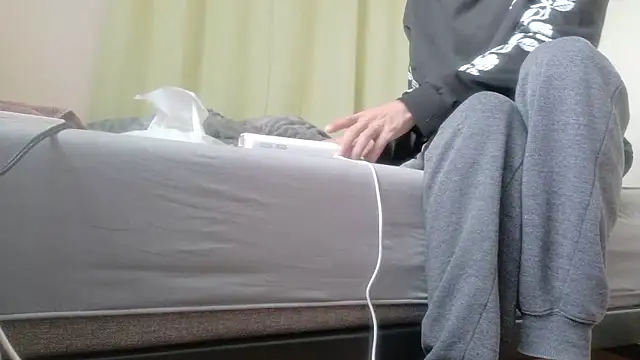 UKI06 online show from November 25, 4:34 am