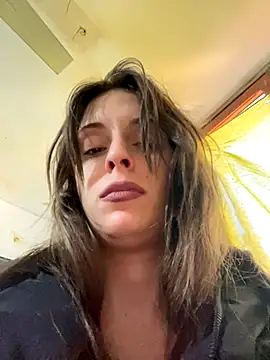 Snapshot of Yasmine47 chatting on September 26, 7:45 am Yasmine47 online show from September 26, 7:45 am