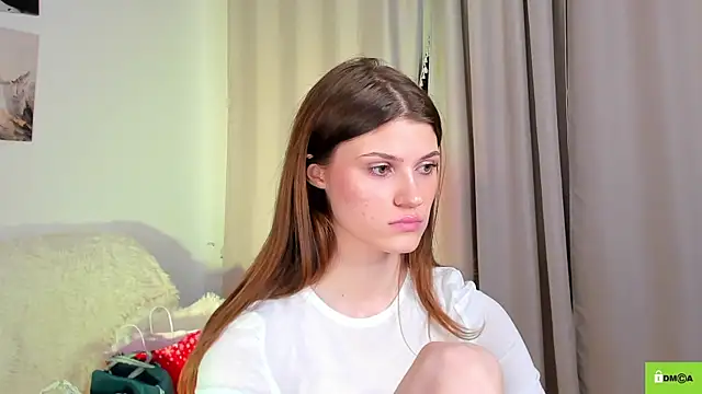 Hello Vivienne online show from December 13, 8:58 pm