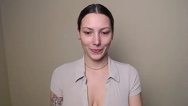 VanessaMay  online show from January 14, 5:29 pm