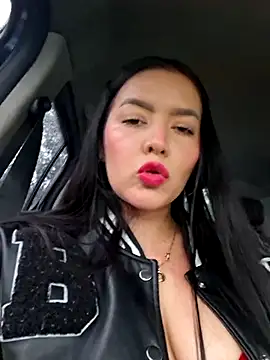 Snapshot of Anal_Luucia chatting on February 13, 1:29 pm Anal Luucia online show from February 13, 1:29 pm