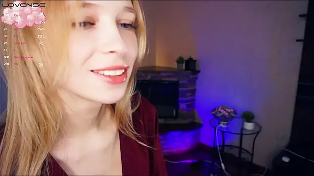 LynetBurby online show from December 10, 11:19 pm