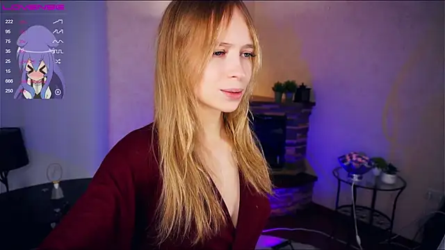 LynetBurby online show from December 18, 7:52 pm