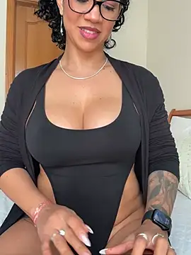 soli-lov online show from February 5, 1:22 pm