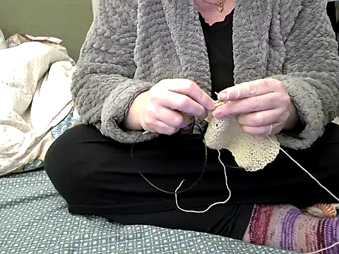 Snapshot of MarthaBriest chatting on February 2, 4:22 am MarthaBriest online show from February 2, 4:22 am