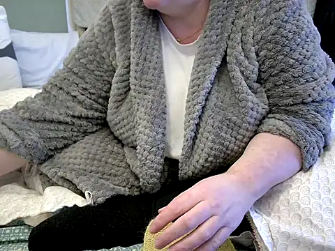 Snapshot of MarthaBriest chatting on February 15, 7:51 am MarthaBriest online show from February 15, 7:51 am