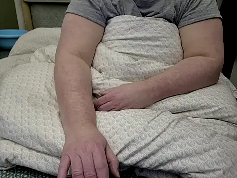 Snapshot of MarthaBriest chatting on February 22, 3:18 am MarthaBriest online show from February 22, 3:18 am