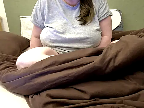 Snapshot of MarthaBriest chatting on March 8, 4:38 am MarthaBriest online show from March 8, 4:38 am