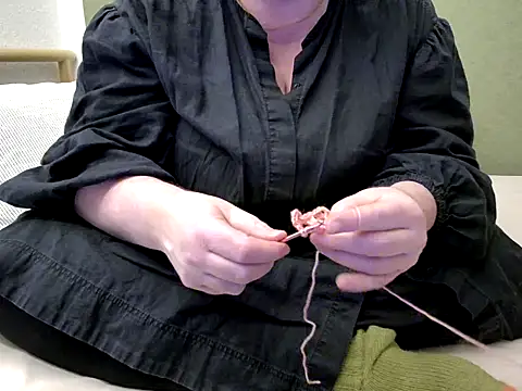 Snapshot of MarthaBriest chatting on March 25, 6:25 pm MarthaBriest online show from March 25, 6:25 pm