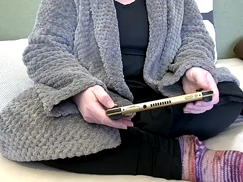 Snapshot of MarthaBriest chatting on April 5, 7:38 am MarthaBriest online show from April 5, 7:38 am