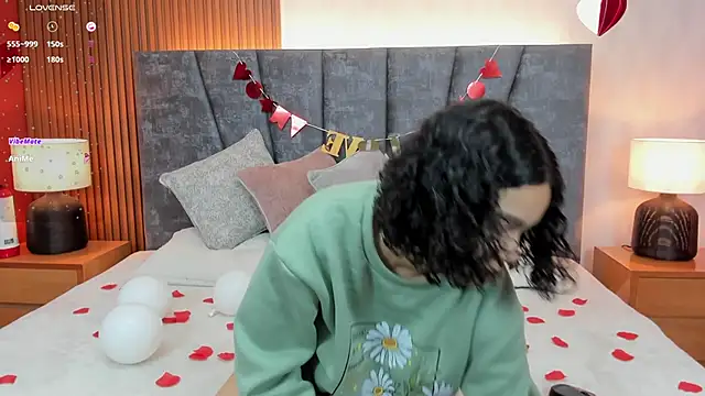 pretty sunlight  online show from February 15, 1:31 am