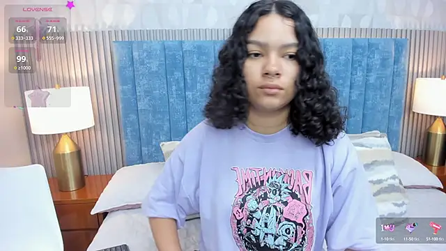 pretty sunlight  online show from October 24, 1:35 am