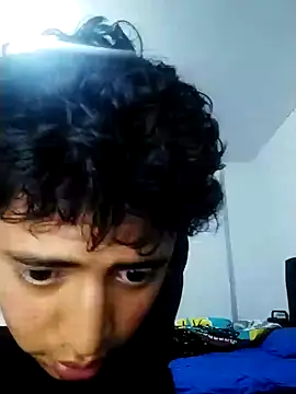 Snapshot of darwinsiuneped chatting on January 10, 6:42 am darwinsiuneped online show from January 10, 6:42 am