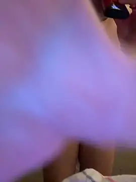 m0ondolly online show from March 21, 4:06 am