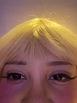 m0ondolly online show from April 2, 7:06 am