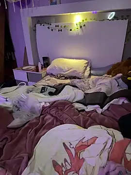 m0ondolly online show from April 16, 6:36 am