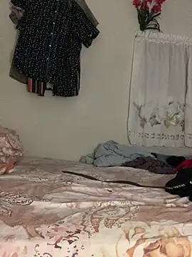 Johnras121 online show from February 11, 11:32 pm