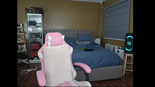 Snapshot of aya_saki chatting on March 12, 10:59 am aya saki online show from March 12, 10:59 am