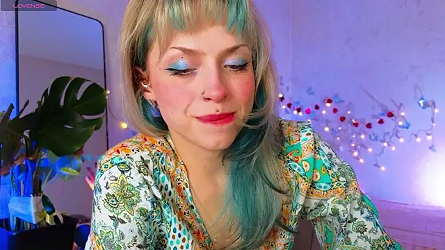 lavenderluxe online show from February 16, 12:01 pm