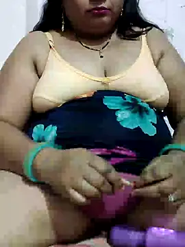 Snapshot of Sajd chatting on December 6, 8:05 am Sajd online show from December 6, 8:05 am