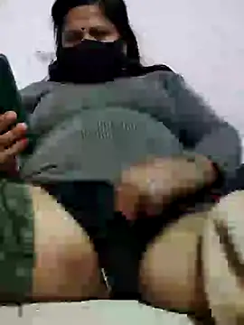 Snapshot of Sajd chatting on December 22, 8:49 am Sajd online show from December 22, 8:49 am