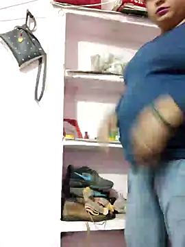 Snapshot of Sajd chatting on December 31, 12:00 am Sajd online show from December 31, 12:00 am