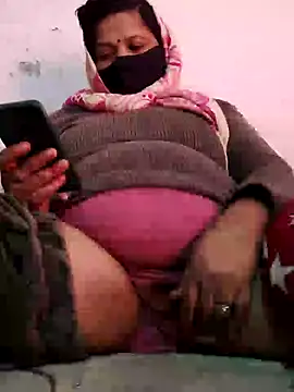 Snapshot of Sajd chatting on January 13, 7:43 am Sajd online show from January 13, 7:43 am