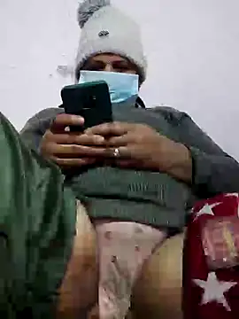 Snapshot of Sajd chatting on January 17, 6:36 am Sajd online show from January 17, 6:36 am