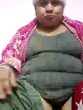 Snapshot of Sajd chatting on January 18, 3:42 am Sajd online show from January 18, 3:42 am