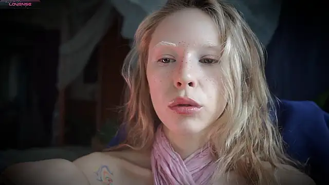  Phantom thread  online show from May 26, 10:55 am